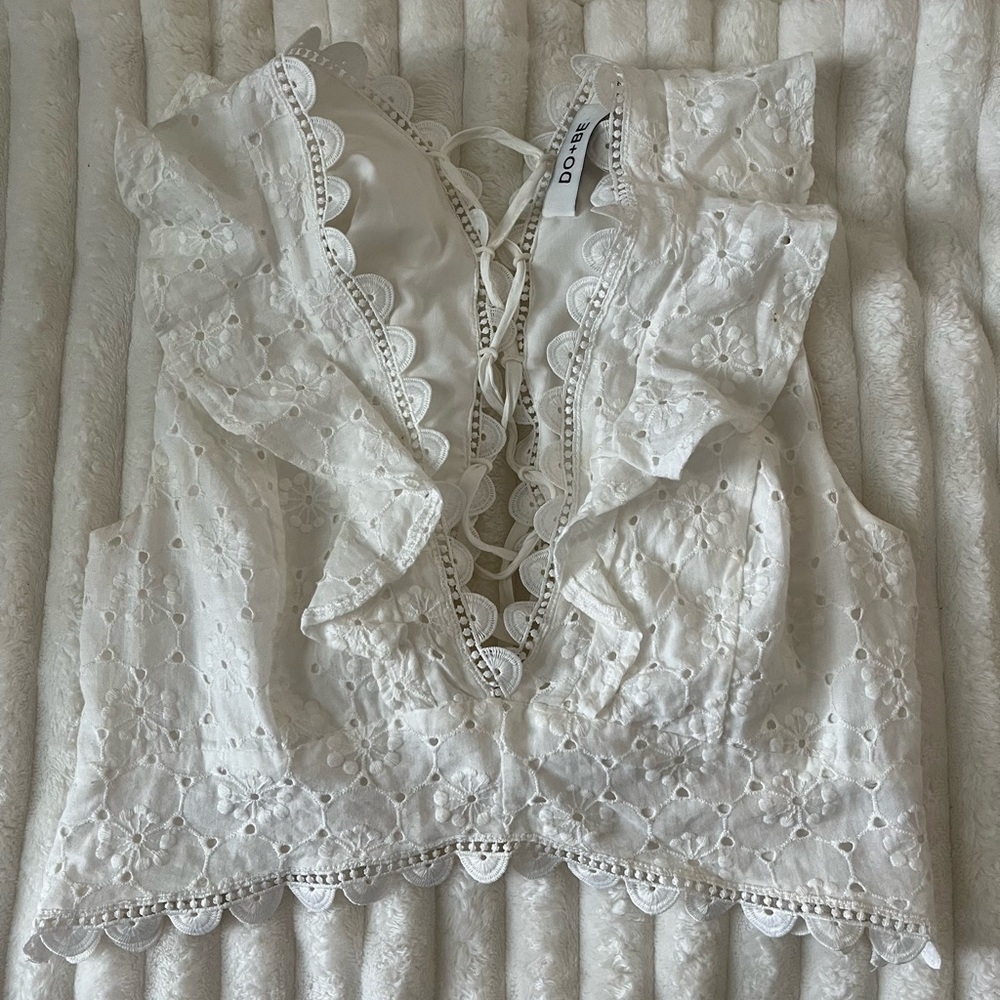 DO+BE White Eyelet Lace Blouse